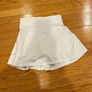 White tennis skirt. Werena from Amazon, size small women’s.